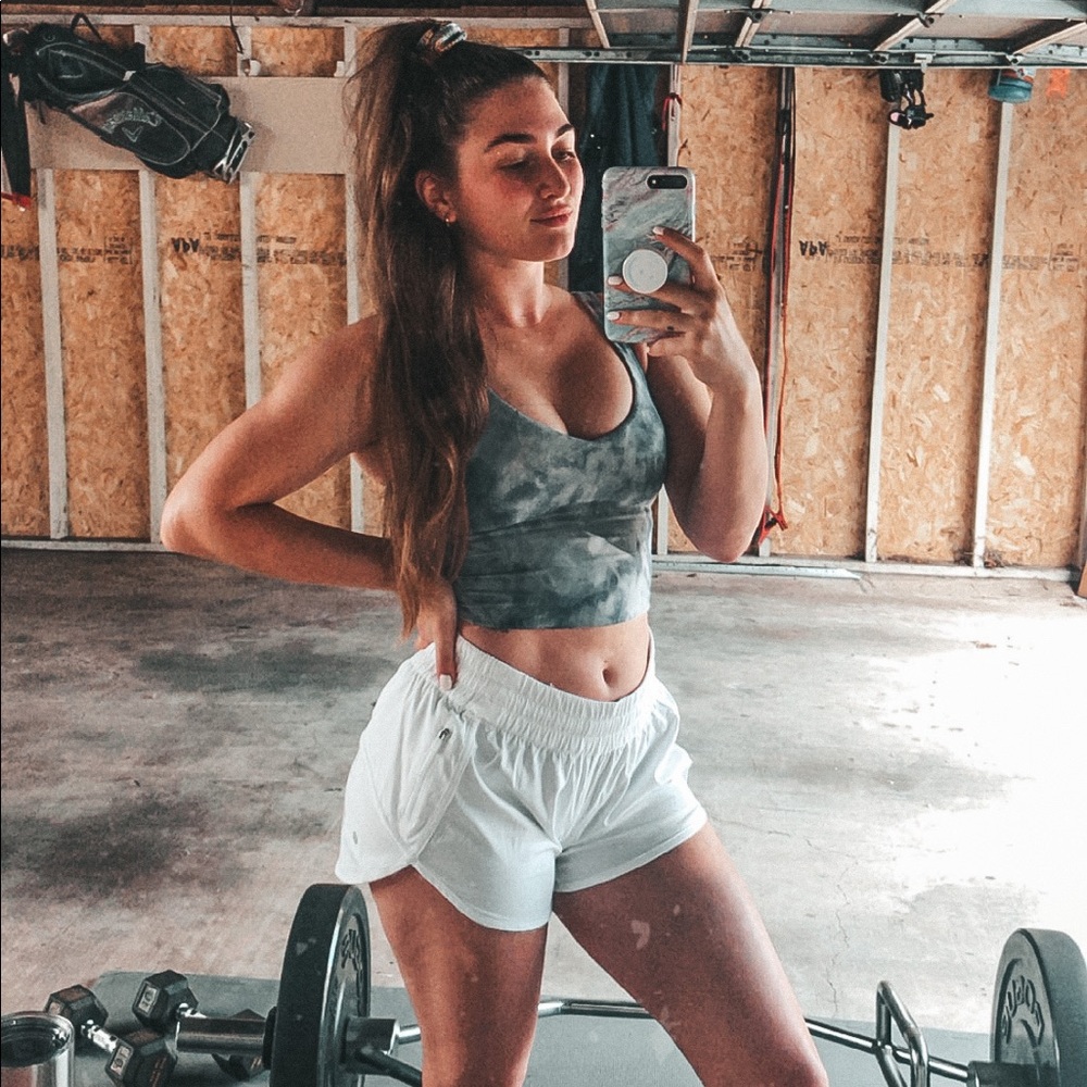 tracker v 4" shorts